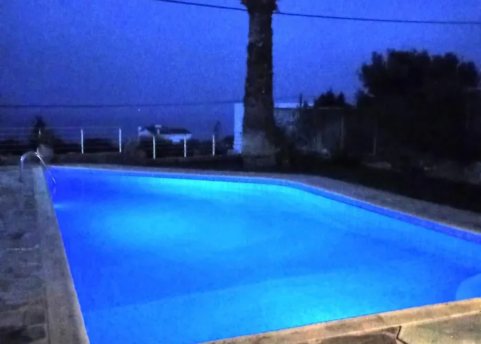 Hébergement de vacances Spacious, Shiny, Seaview Villa, In Theologos Theologos (Phthiotis)